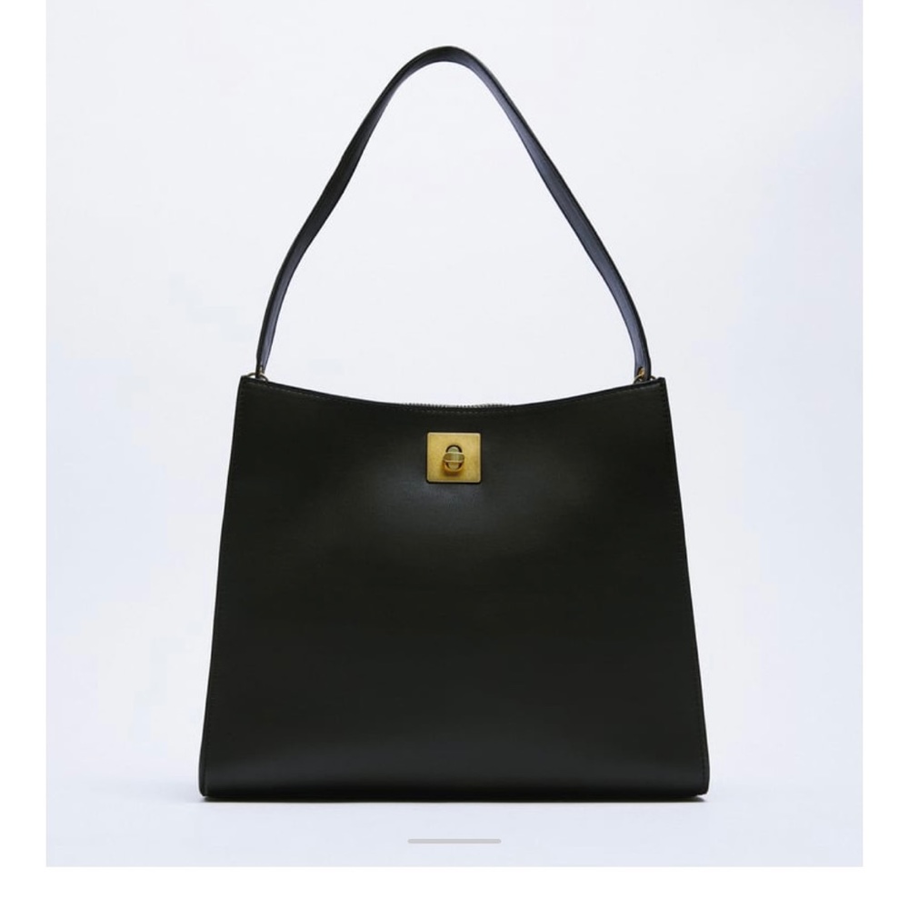 Black shoulder bag